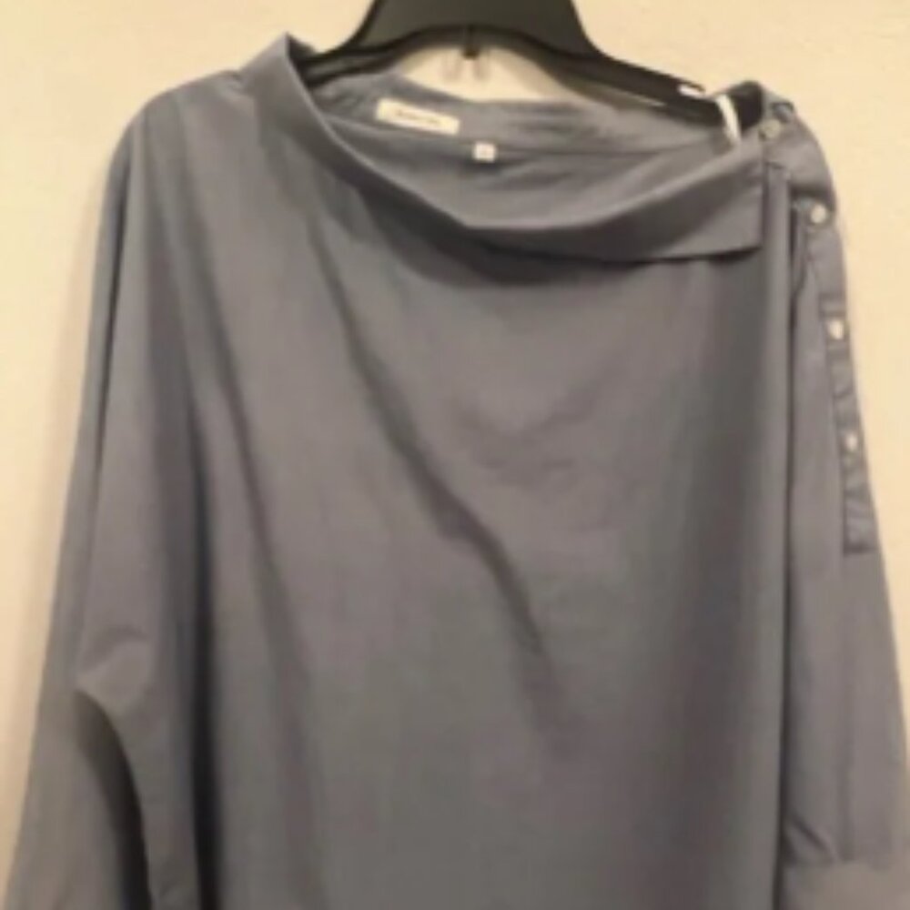 Aritzia Babaton off -one shoulder chambray top